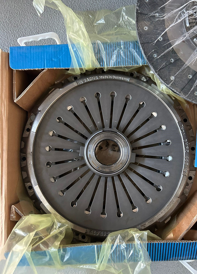 SACHS MANKAT 1-CLUTCH SET (DISC+PLATE+BEARING) - القابض و قطع الغيار - شاحنة: صورة 1 SACHS MANKAT 1-CLUTCH SET (DISC+PLATE+BEARING) - القابض و قطع الغيار - شاحنة: صورة 1