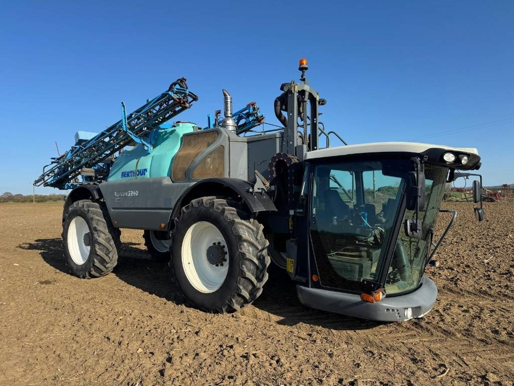 Berthoud Raptor 3240 24m - بخاخ ذاتية الدفع: صورة 5 Berthoud Raptor 3240 24m - بخاخ ذاتية الدفع: صورة 5