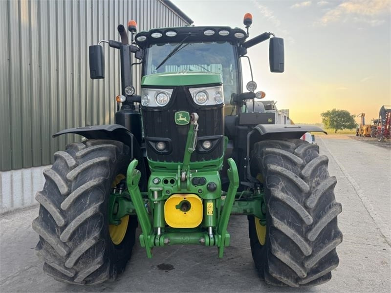 John Deere 6215R Command Pro **Ultimate Edition**Front PTO**V - جرار: صورة 5 John Deere 6215R Command Pro **Ultimate Edition**Front PTO**V - جرار: صورة 5