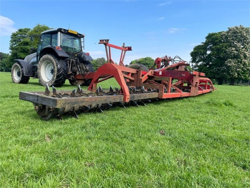 K-Two AE-RO II 9.6 Meter Grassland Aerator - معدات الحدائق: صورة 4 K-Two AE-RO II 9.6 Meter Grassland Aerator - معدات الحدائق: صورة 4