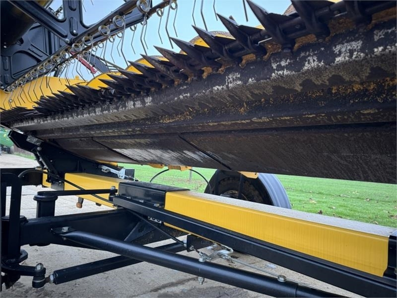 New Holland 41ft Varifeed Header New Holland 41ft Varifeed Header: صورة 18 New Holland 41ft Varifeed Header New Holland 41ft Varifeed Header: صورة 18