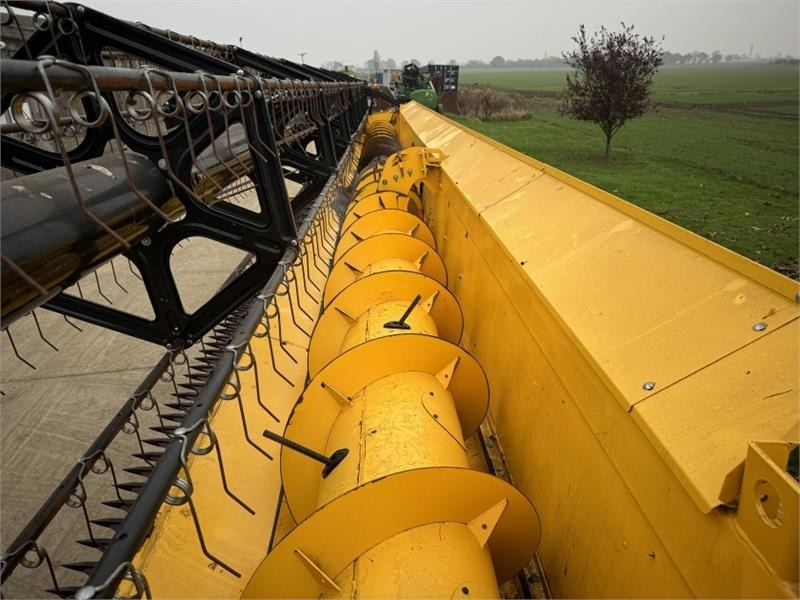 New Holland 41ft Varifeed Header New Holland 41ft Varifeed Header: صورة 13 New Holland 41ft Varifeed Header New Holland 41ft Varifeed Header: صورة 13