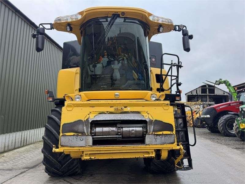 New Holland CR 9070 Narrow Body c/w 30ft Header - مرفق الحصادة: صورة 5 New Holland CR 9070 Narrow Body c/w 30ft Header - مرفق الحصادة: صورة 5