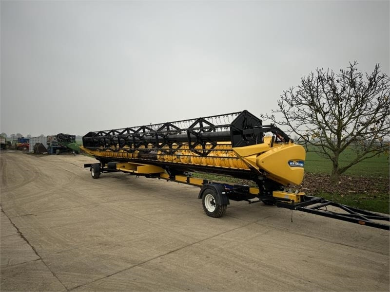 New Holland New Holland 41ft Varifeed Header - مرفق الحصادة: صورة 1 New Holland New Holland 41ft Varifeed Header - مرفق الحصادة: صورة 1