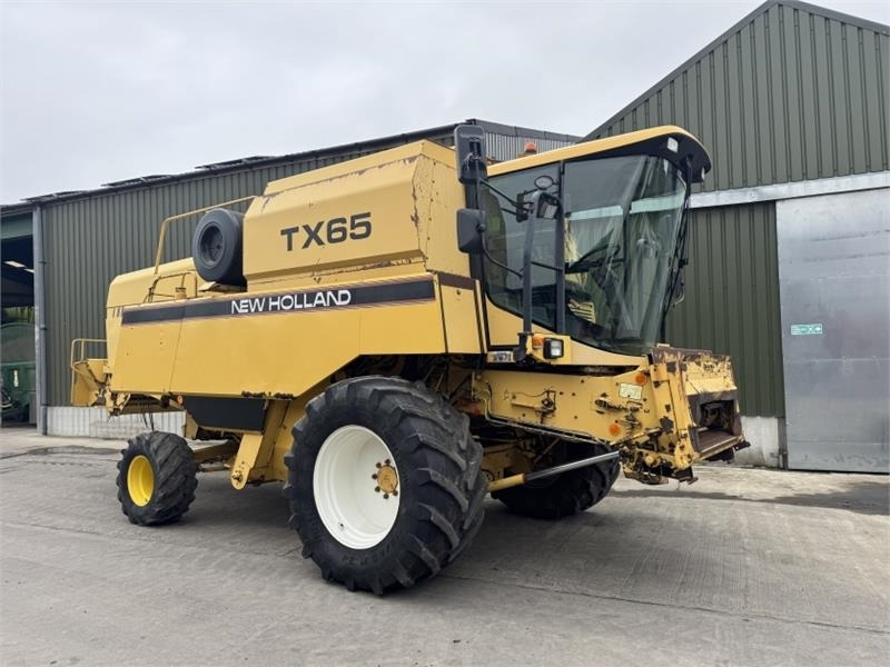 New Holland New Holland TX65 c/w 17ft Header - مرفق الحصادة: صورة 3 New Holland New Holland TX65 c/w 17ft Header - مرفق الحصادة: صورة 3