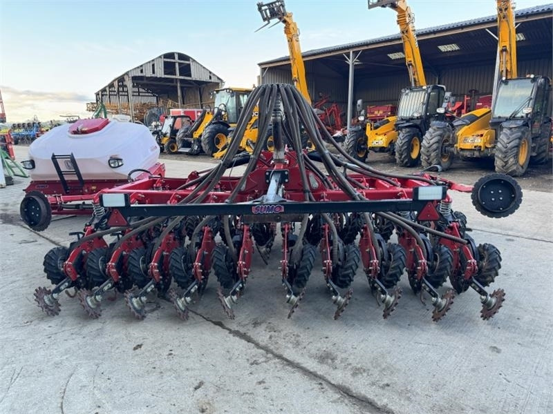 Sumo DD4 Seed Drill c/w Front Tank - آلة البذار متعددة الوظائف: صورة 4 Sumo DD4 Seed Drill c/w Front Tank - آلة البذار متعددة الوظائف: صورة 4