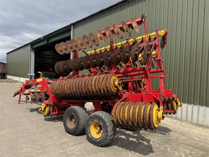 Vaderstad Carrier 820 Cultivator - محراث الدوار: صورة 2 Vaderstad Carrier 820 Cultivator - محراث الدوار: صورة 2