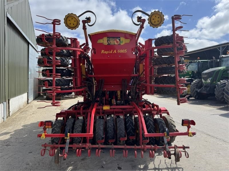 Vaderstad Rapid A600s **3 Row** - آلة البذار متعددة الوظائف: صورة 3 Vaderstad Rapid A600s **3 Row** - آلة البذار متعددة الوظائف: صورة 3