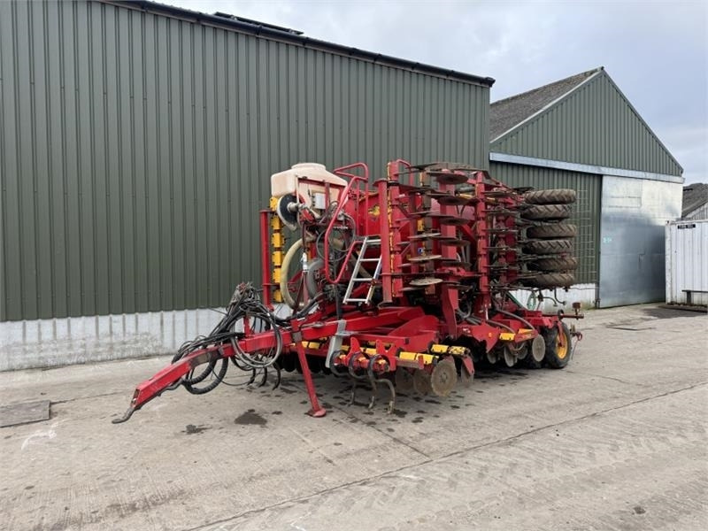 Vaderstad Rapid A600s 6m Seed Drill - آلة البذار متعددة الوظائف: صورة 1 Vaderstad Rapid A600s 6m Seed Drill - آلة البذار متعددة الوظائف: صورة 1