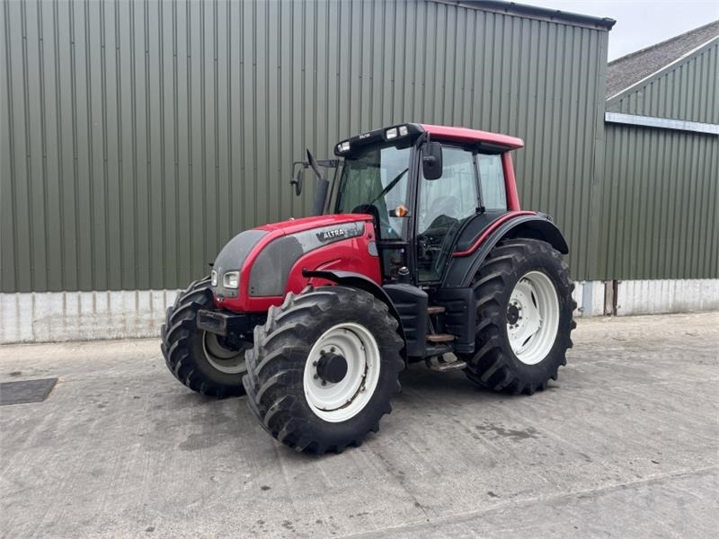 Valtra Valtra N121 Tractor - جرار: صورة 1 Valtra Valtra N121 Tractor - جرار: صورة 1