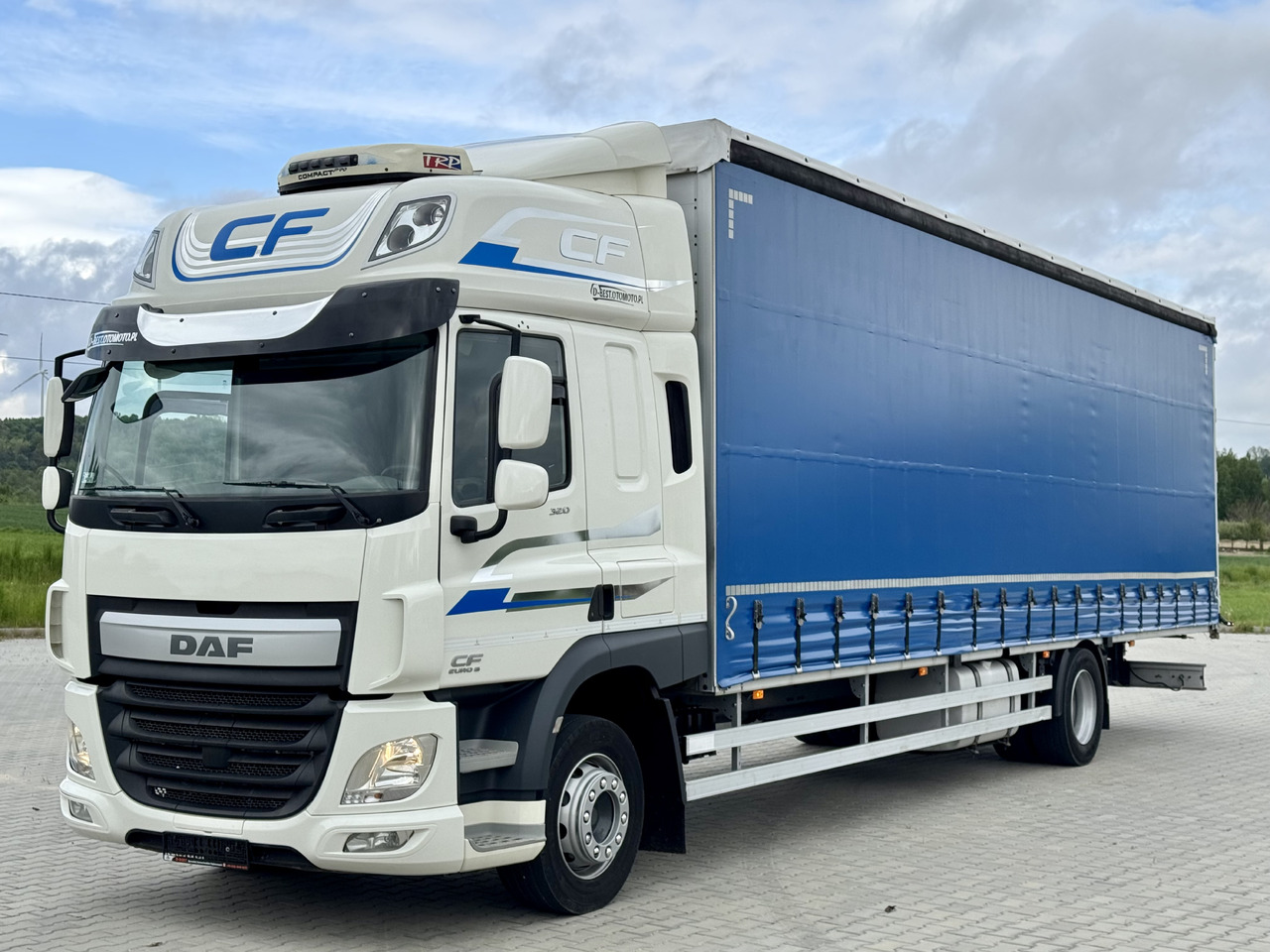 DAF CF 320 / FIRANKA / 24 EUROPALETY / SYPIALKA / AUTOMAT / KLIMA POSTOJOWA / 2017 ROK - شاحنة ستارة: صورة 2 DAF CF 320 / FIRANKA / 24 EUROPALETY / SYPIALKA / AUTOMAT / KLIMA POSTOJOWA / 2017 ROK - شاحنة ستارة: صورة 2