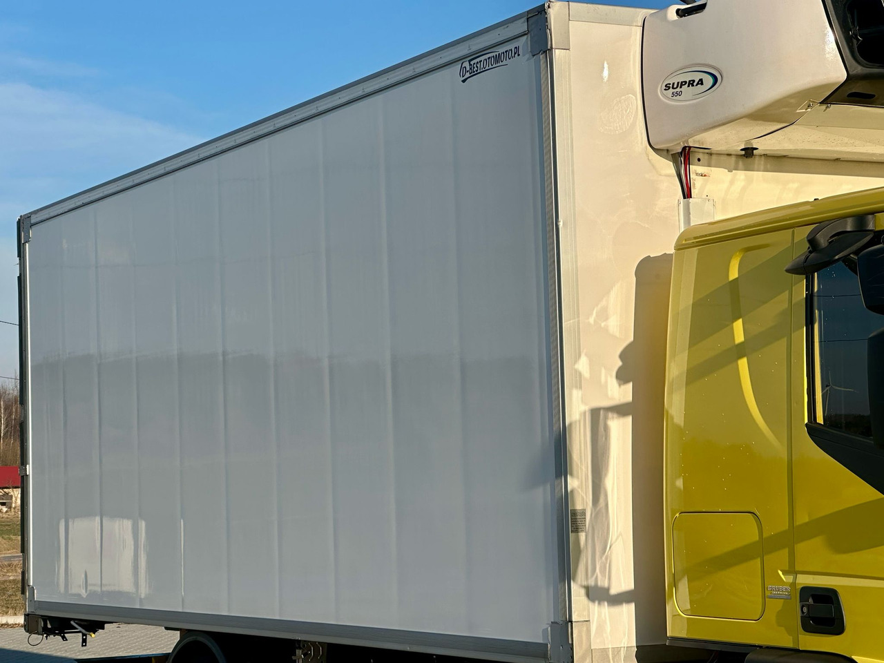 شاحنة الفريزر IVECO EUROCARGO 160-280 / CHŁODNIA / 6.1 M DŁUGOŚCI / 15 EUROPALET / AUTOMAT / SYPIALKA / NISKI PRZEBIEG / 16 TON DMC / CARRIER SPALINOWO - ELEKTRYCZNY / 2018 ROK: صورة 16