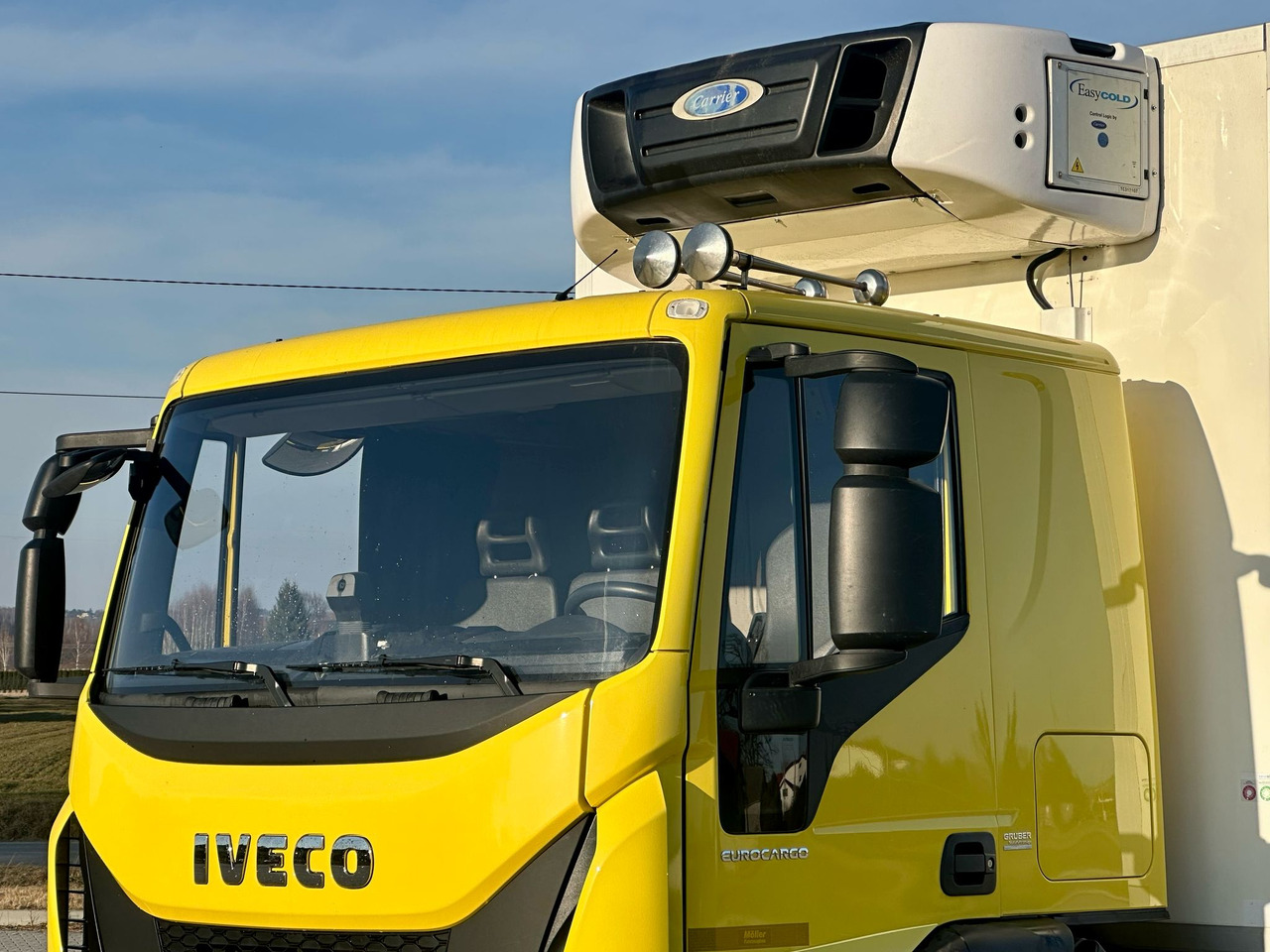 شاحنة الفريزر IVECO EUROCARGO 160-280 / CHŁODNIA / 6.1 M DŁUGOŚCI / 15 EUROPALET / AUTOMAT / SYPIALKA / NISKI PRZEBIEG / 16 TON DMC / CARRIER SPALINOWO - ELEKTRYCZNY / 2018 ROK: صورة 11