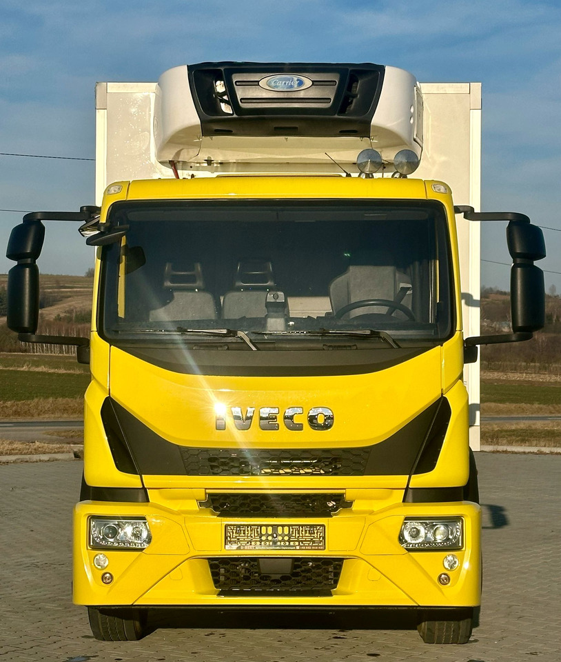شاحنة الفريزر IVECO EUROCARGO 160-280 / CHŁODNIA / 6.1 M DŁUGOŚCI / 15 EUROPALET / AUTOMAT / SYPIALKA / NISKI PRZEBIEG / 16 TON DMC / CARRIER SPALINOWO - ELEKTRYCZNY / 2018 ROK: صورة 8
