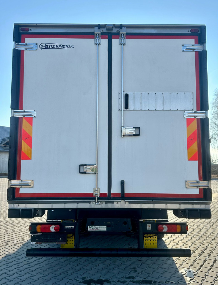 IVECO EUROCARGO 160-280 / CHŁODNIA / 6.1 M DŁUGOŚCI / 15 EUROPALET / AUTOMAT / SYPIALKA / NISKI PRZEBIEG / 16 TON DMC / CARRIER SPALINOWO - ELEKTRYCZNY / 2018 ROK - شاحنة الفريزر: صورة 3 IVECO EUROCARGO 160-280 / CHŁODNIA / 6.1 M DŁUGOŚCI / 15 EUROPALET / AUTOMAT / SYPIALKA / NISKI PRZEBIEG / 16 TON DMC / CARRIER SPALINOWO - ELEKTRYCZNY / 2018 ROK - شاحنة الفريزر: صورة 3