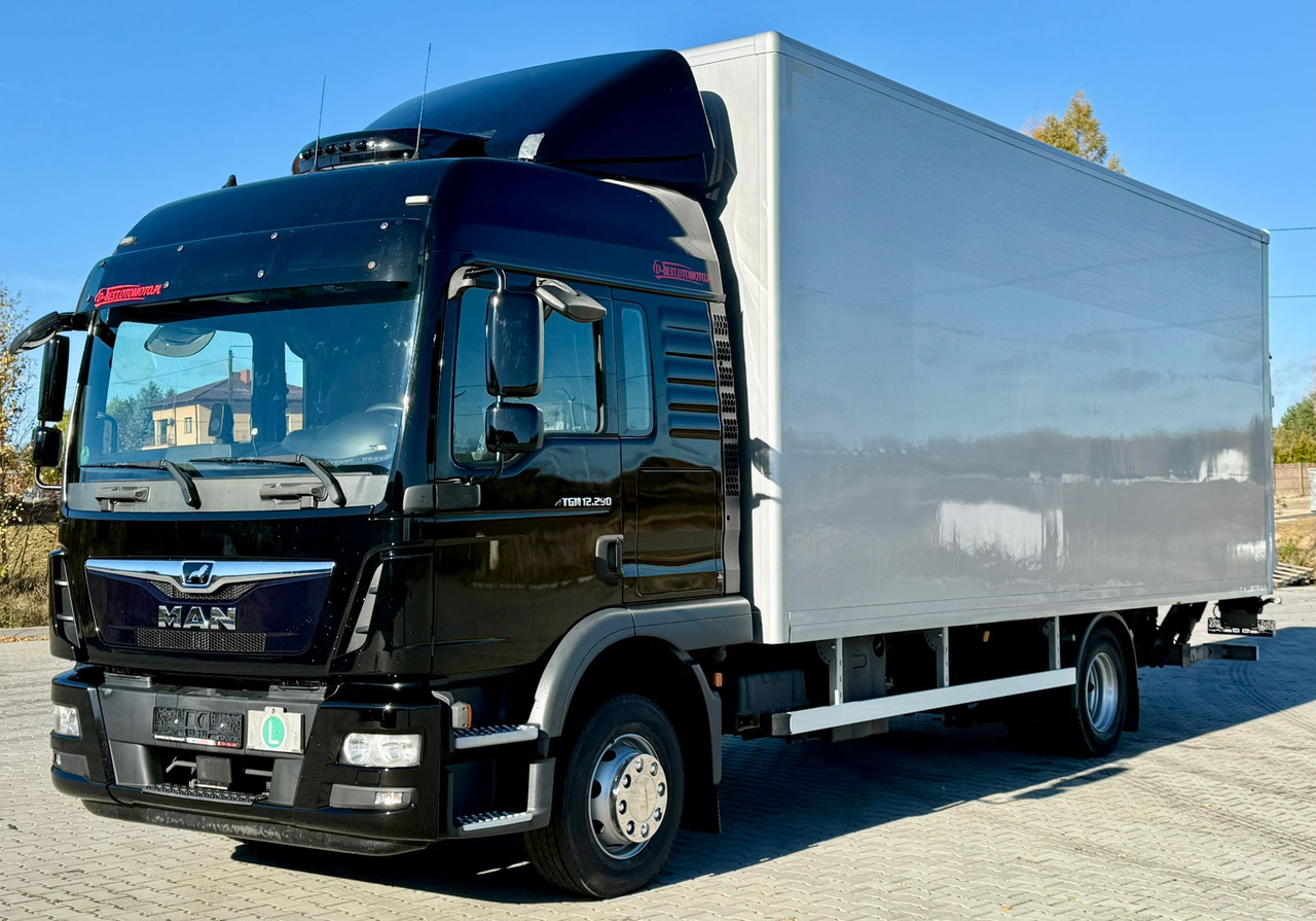 MAN TGM 12.290 / TGL / KONTENER / WINDA / 18 EUROPALET / SYPIALKA / - شاحنة مقفلة: صورة 2 MAN TGM 12.290 / TGL / KONTENER / WINDA / 18 EUROPALET / SYPIALKA / - شاحنة مقفلة: صورة 2