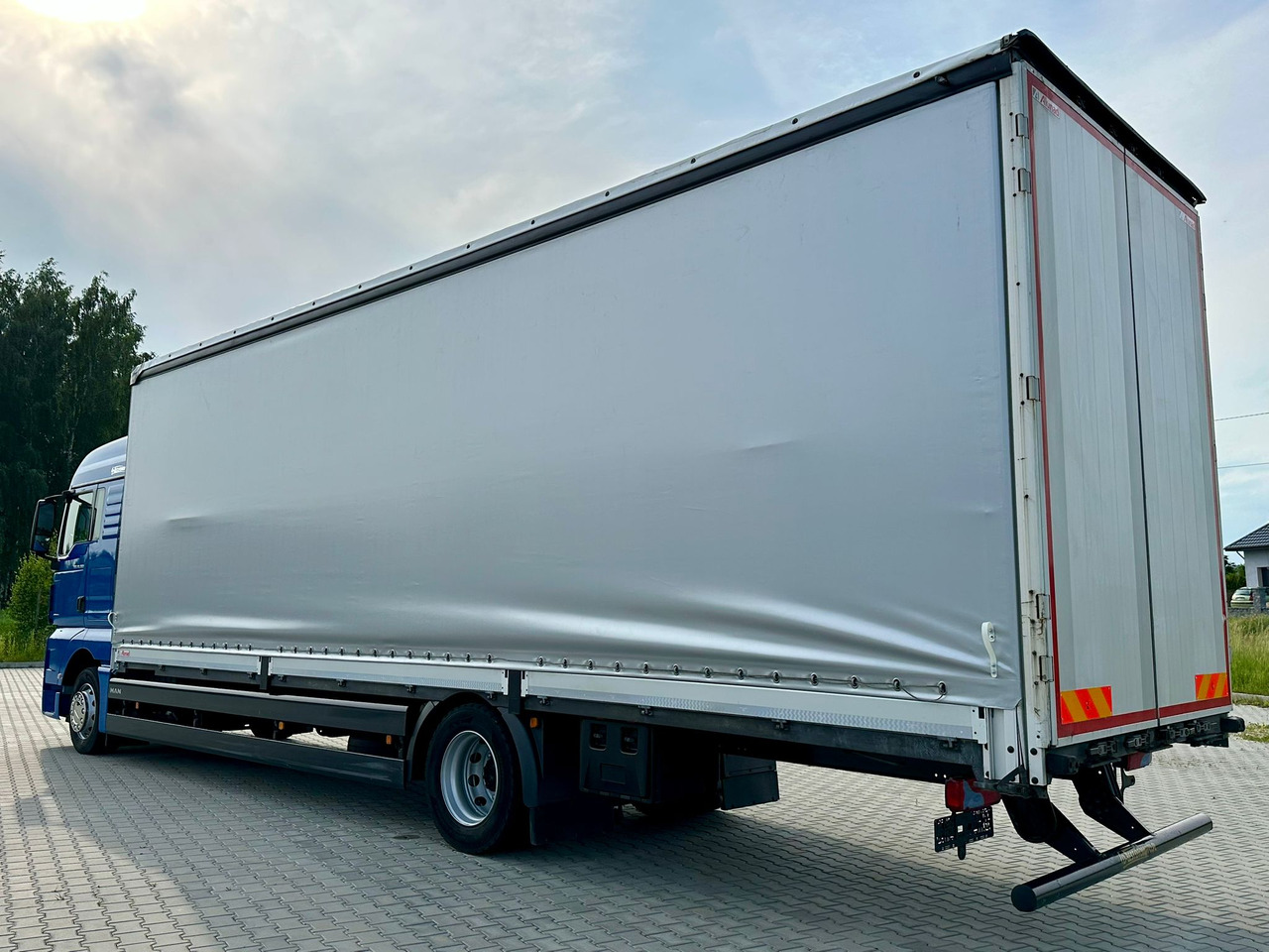 MAN TGX 18.360 / BURTO - FIRANKA / 23 PALETY / SYPIALKA / AUTOMAT / 2021 ROK / SPROWADZONY / SERWISOW - شاحنة ستارة: صورة 4 MAN TGX 18.360 / BURTO - FIRANKA / 23 PALETY / SYPIALKA / AUTOMAT / 2021 ROK / SPROWADZONY / SERWISOW - شاحنة ستارة: صورة 4