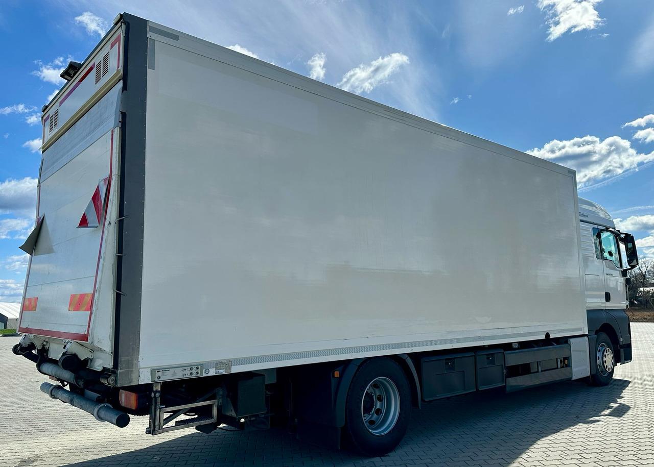 MAN TGX 18.360 / CHŁODNIA / WINDA / AUTOMAT / 19 EUROPALET / THERMO KING / SYPIALKA / SPROWADZONY - شاحنة الفريزر: صورة 4 MAN TGX 18.360 / CHŁODNIA / WINDA / AUTOMAT / 19 EUROPALET / THERMO KING / SYPIALKA / SPROWADZONY - شاحنة الفريزر: صورة 4