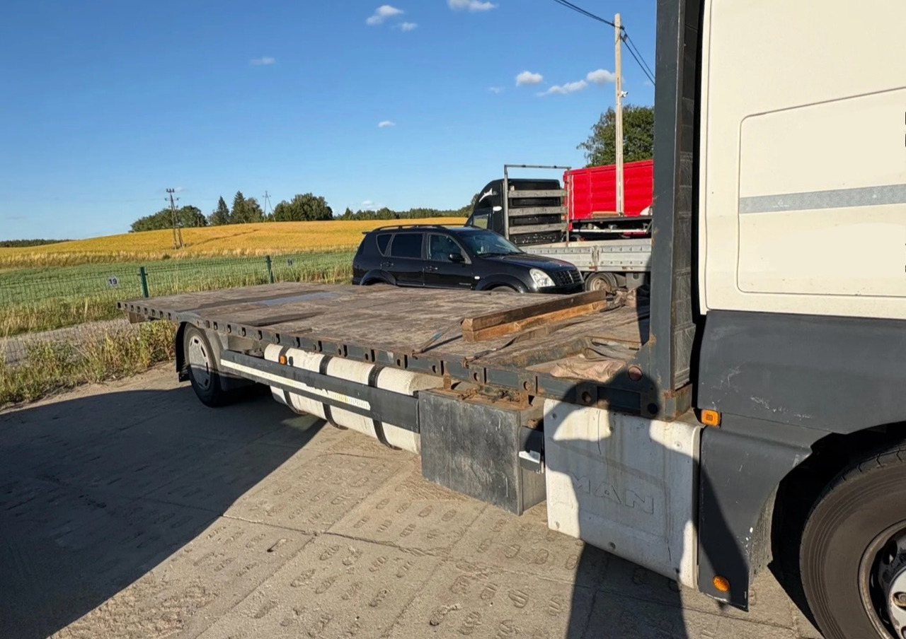 MAN TGX 18.400 / PLATFORMA / 630 TYŚ KM / 2015 ROK / SYPIALKA - شاحنات مسطحة: صورة 4 MAN TGX 18.400 / PLATFORMA / 630 TYŚ KM / 2015 ROK / SYPIALKA - شاحنات مسطحة: صورة 4