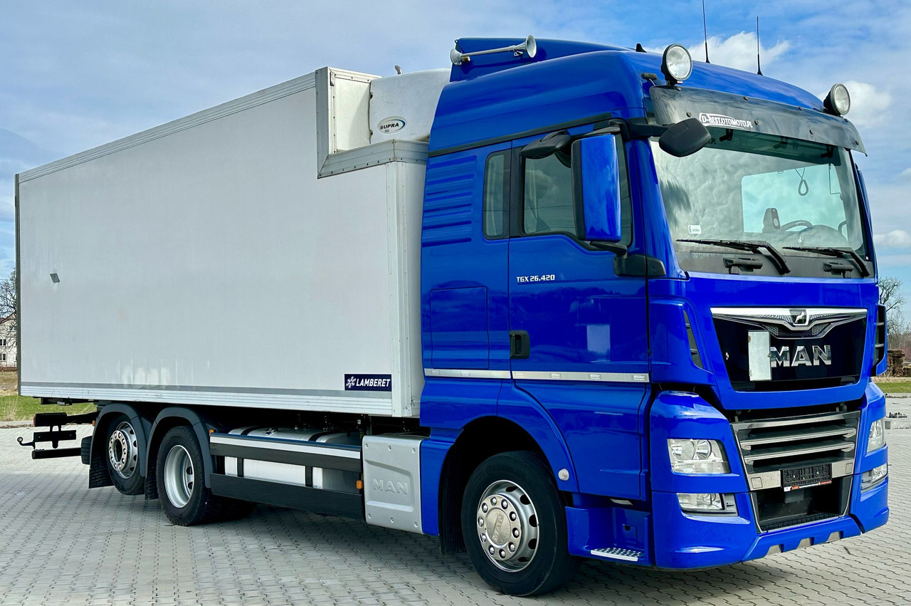 MAN TGX 26.420 / CHŁODNIA / LAMBERET / 18 EUROPALET / 6x2 / 2017 ROK / SYPIALKA - شاحنة الفريزر: صورة 1 MAN TGX 26.420 / CHŁODNIA / LAMBERET / 18 EUROPALET / 6x2 / 2017 ROK / SYPIALKA - شاحنة الفريزر: صورة 1