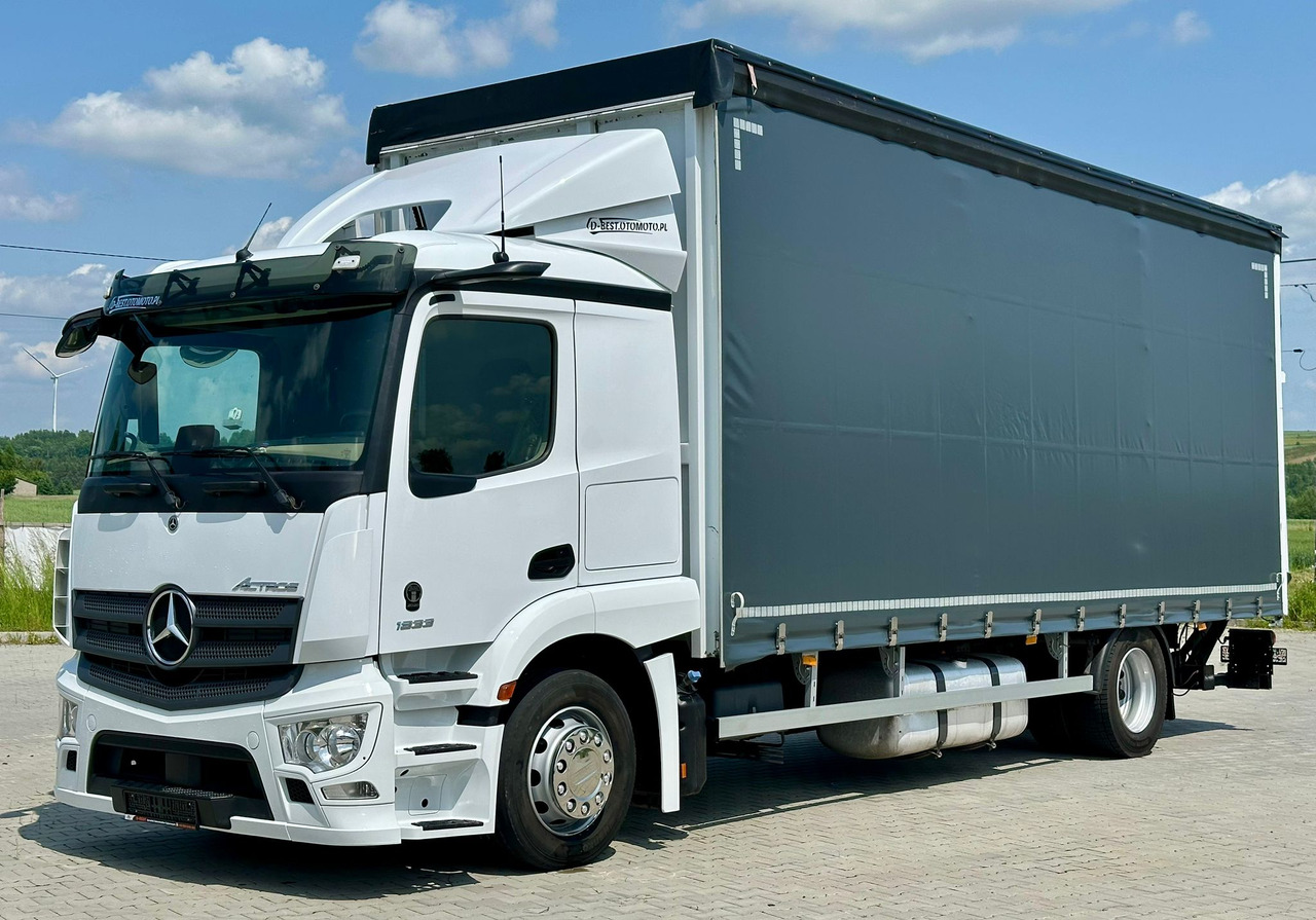 MERCEDES-BENZ ACTROS 1833 / FIRANKA / WINDA / 18 PALET / AUTOMAT / 310 TYS KM / DUŻY SILNIK / 2020 ROK / SYPIALKA - شاحنة ستارة: صورة 2 MERCEDES-BENZ ACTROS 1833 / FIRANKA / WINDA / 18 PALET / AUTOMAT / 310 TYS KM / DUŻY SILNIK / 2020 ROK / SYPIALKA - شاحنة ستارة: صورة 2