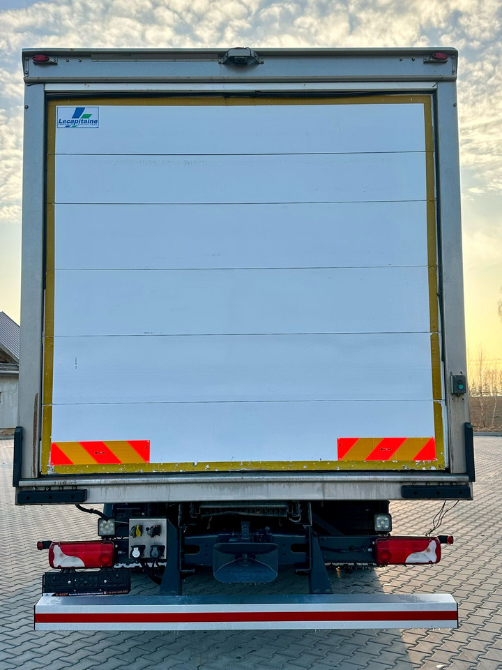 SCANIA G360 / IZOTERMA / 6.8 M DŁUGOŚCI / AUTOMAT / CAŁA NA PODUSZKACH / KLIMA POSTOJOWA / ELEKTRYCZNA ROLETA TYŁ / SYPIALKA - شاحنة صندوق متساوي: صورة 4 SCANIA G360 / IZOTERMA / 6.8 M DŁUGOŚCI / AUTOMAT / CAŁA NA PODUSZKACH / KLIMA POSTOJOWA / ELEKTRYCZNA ROLETA TYŁ / SYPIALKA - شاحنة صندوق متساوي: صورة 4