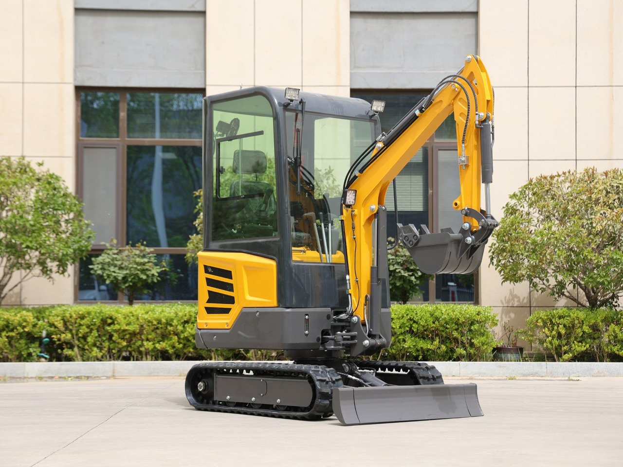 Müller Machinery Diesel Mini excavator 1.8 Ton - Müller Machinery MB 18 - KSH Laidong KB385B Motor - حفارة مُصَّغرة: صورة 3 Müller Machinery Diesel Mini excavator 1.8 Ton - Müller Machinery MB 18 - KSH Laidong KB385B Motor - حفارة مُصَّغرة: صورة 3