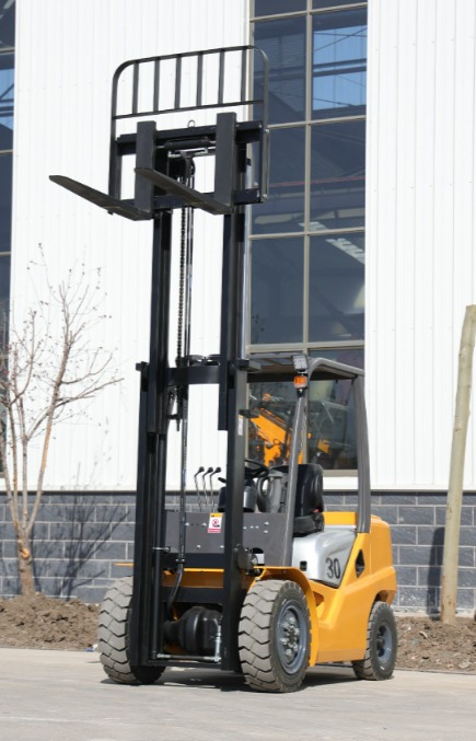 Müller Machinery MFD 30 - رافعة شوكية ديزل: صورة 3 Müller Machinery MFD 30 - رافعة شوكية ديزل: صورة 3