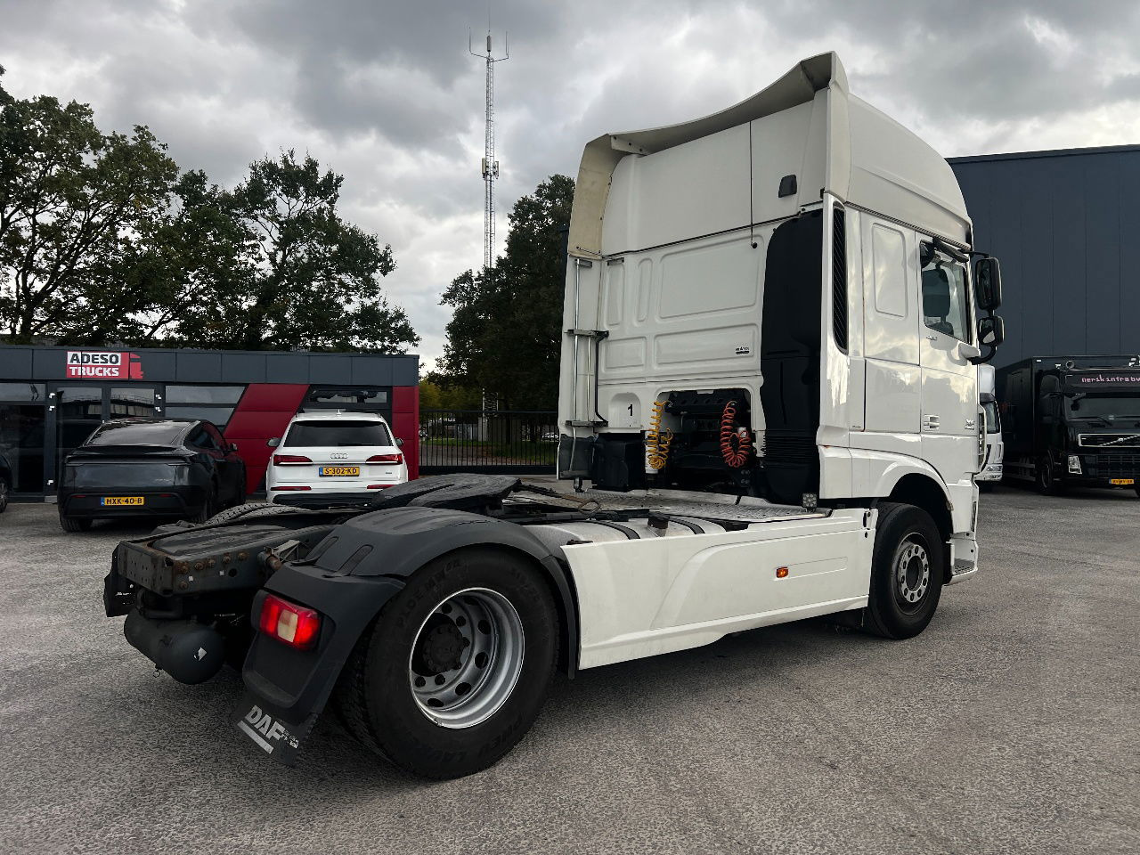 DAF XF 460 SSC, Retarder, Full spoiler - وحدة جر: صورة 3 DAF XF 460 SSC, Retarder, Full spoiler - وحدة جر: صورة 3