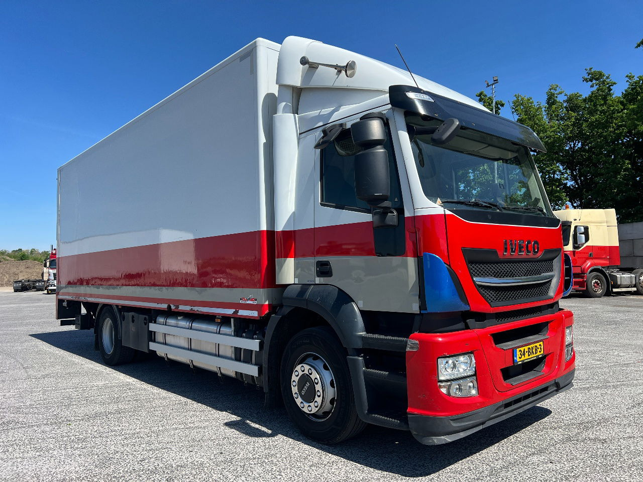 Iveco Stralis 310 AD, 19Ton, Euro 6 - شاحنة مقفلة: صورة 2 Iveco Stralis 310 AD, 19Ton, Euro 6 - شاحنة مقفلة: صورة 2