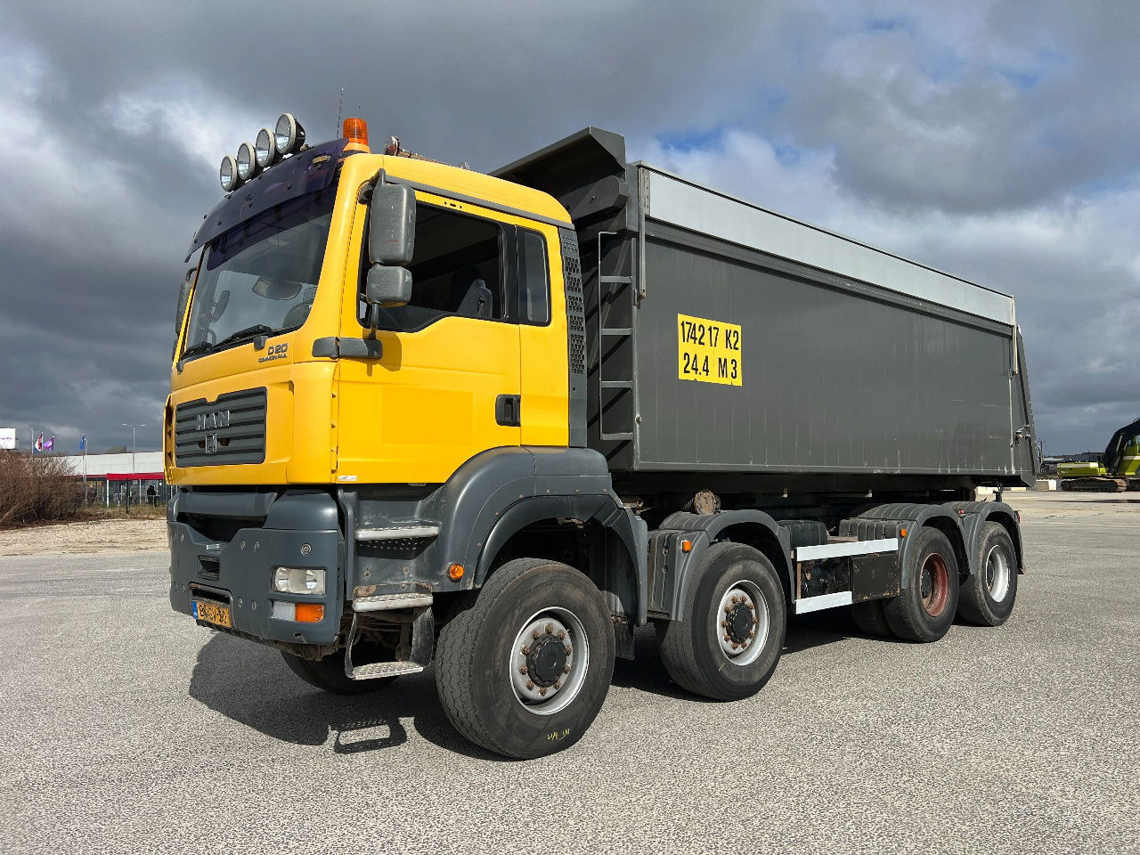 MAN TGA 41.430 TGA 39.430 8x8, full steel, Manual - شاحنة قلاب: صورة 2 MAN TGA 41.430 TGA 39.430 8x8, full steel, Manual - شاحنة قلاب: صورة 2
