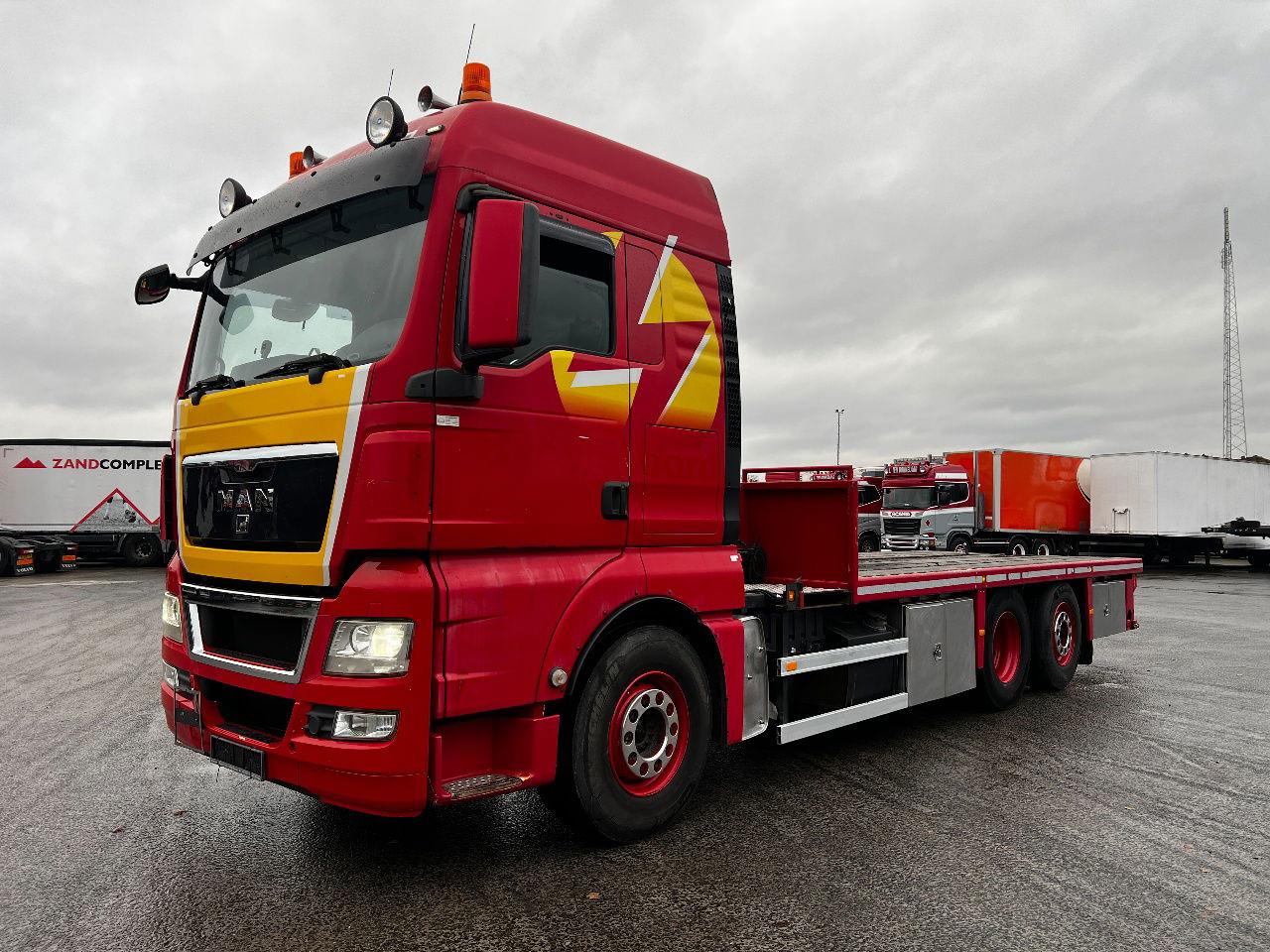 MAN TGX 26.480 XLX 6x2, Retarder, Full air susp - شاحنات مسطحة: صورة 1 MAN TGX 26.480 XLX 6x2, Retarder, Full air susp - شاحنات مسطحة: صورة 1