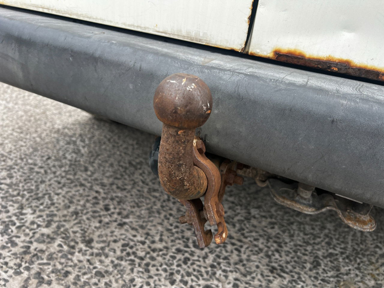 Volkswagen Transporter 2.5 tdi, 96kw, dubbele cabine - فان المدمجة: صورة 5 Volkswagen Transporter 2.5 tdi, 96kw, dubbele cabine - فان المدمجة: صورة 5