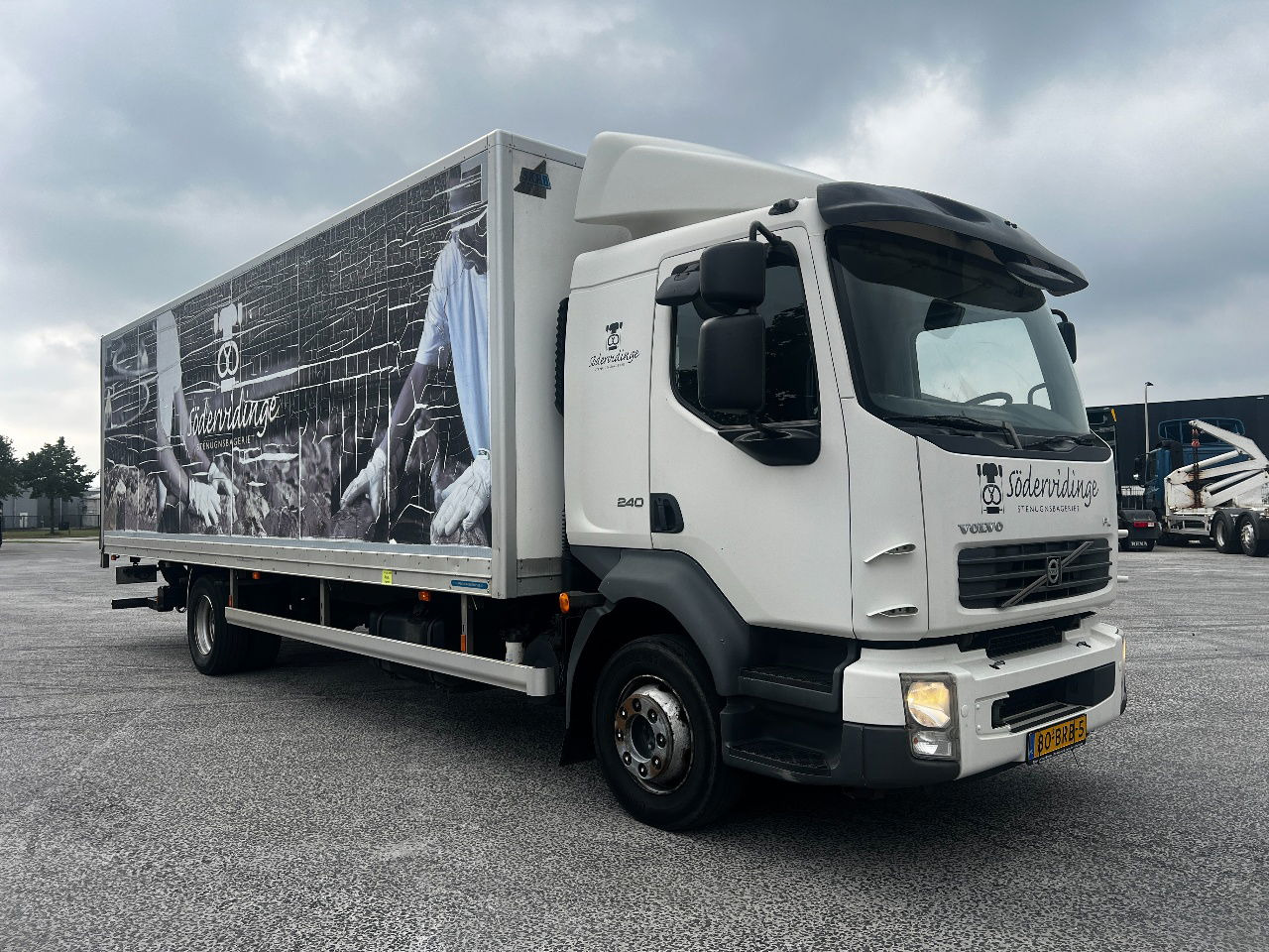 Volvo FL 12.240 Euro 5, NL truck - شاحنة مقفلة: صورة 2 Volvo FL 12.240 Euro 5, NL truck - شاحنة مقفلة: صورة 2