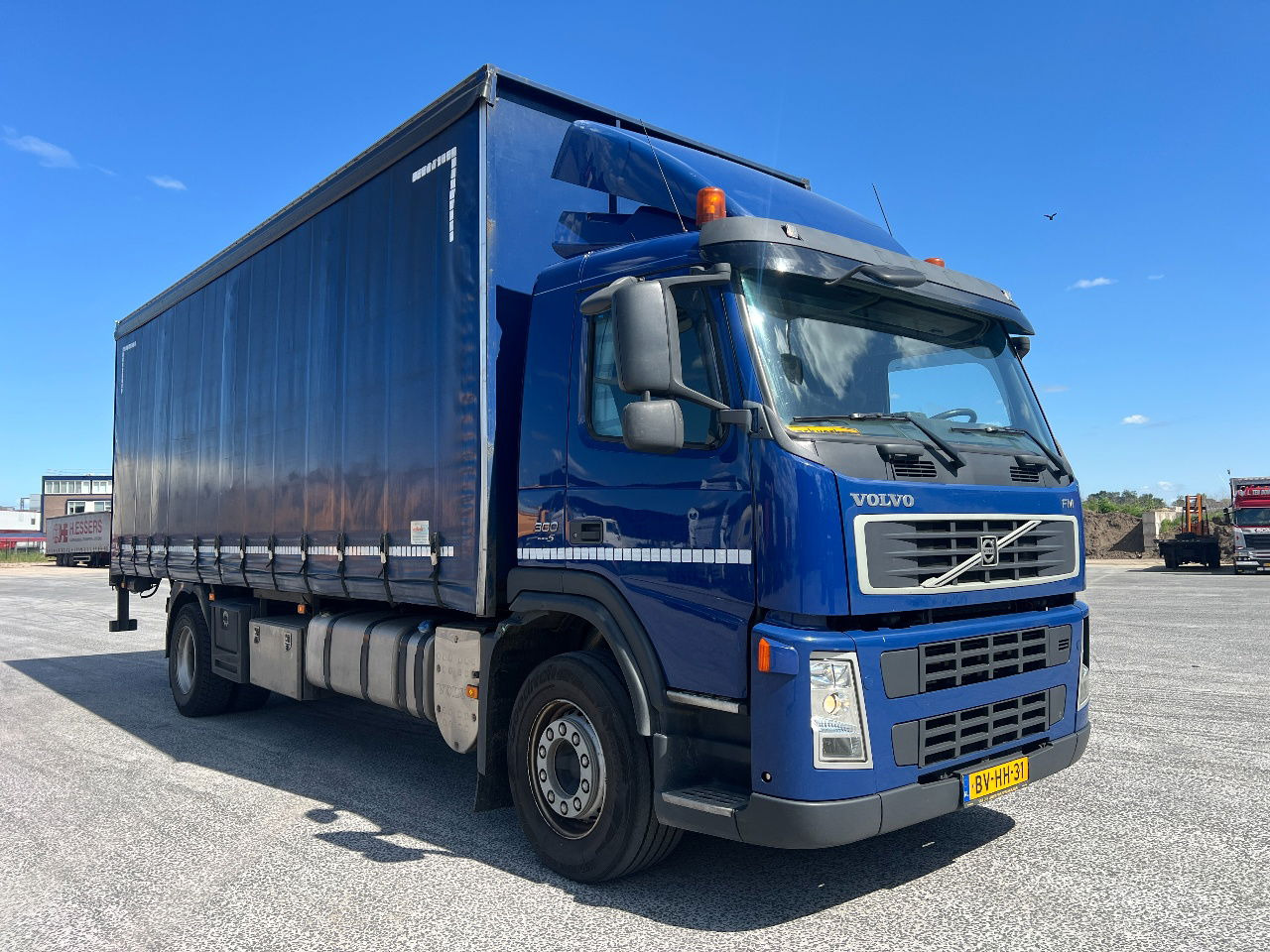 Volvo FM 9.300 Bordwanden, Euro 5 - شاحنة ستارة: صورة 2 Volvo FM 9.300 Bordwanden, Euro 5 - شاحنة ستارة: صورة 2