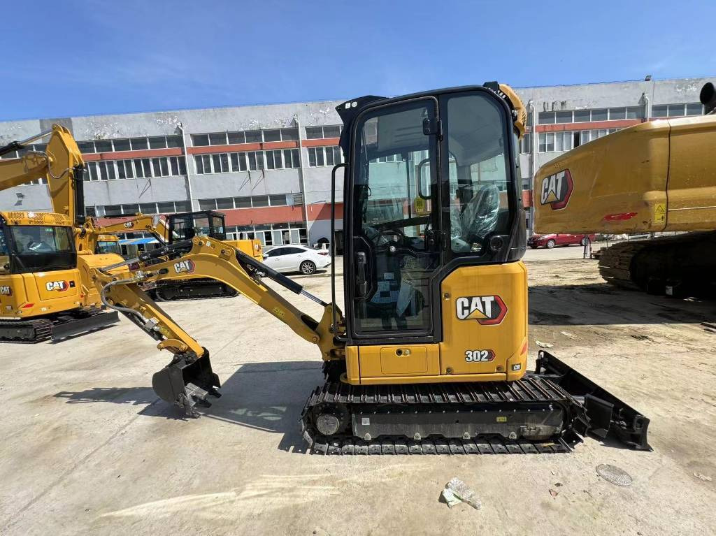 CAT 302 - حفارة مُصَّغرة: صورة 2 CAT 302 - حفارة مُصَّغرة: صورة 2