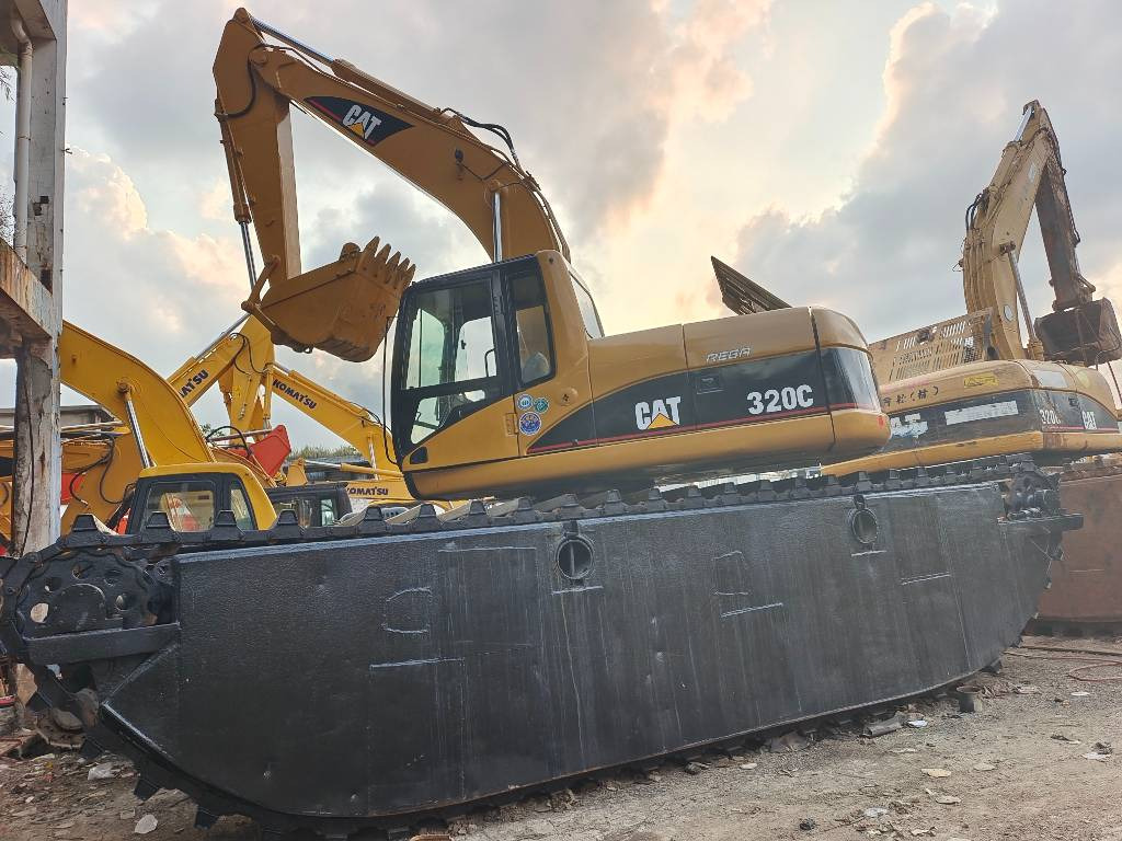 CAT 320 C - حفارة أفقية: صورة 1 CAT 320 C - حفارة أفقية: صورة 1