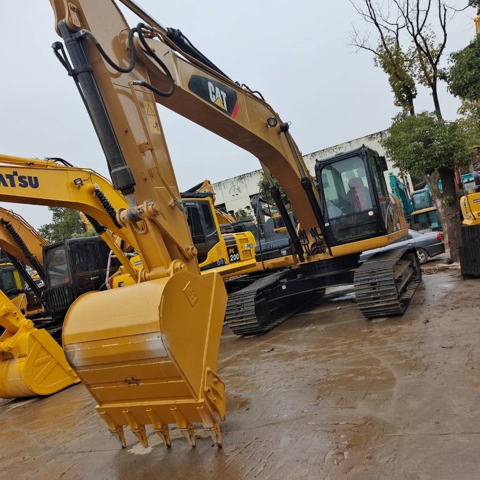 CAT 320 D L - حفار زحاف: صورة 4 CAT 320 D L - حفار زحاف: صورة 4