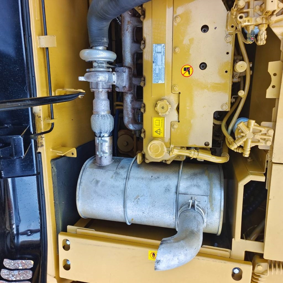 حفار زحاف CAT 320 D: صورة 7 حفار زحاف CAT 320 D: صورة 7