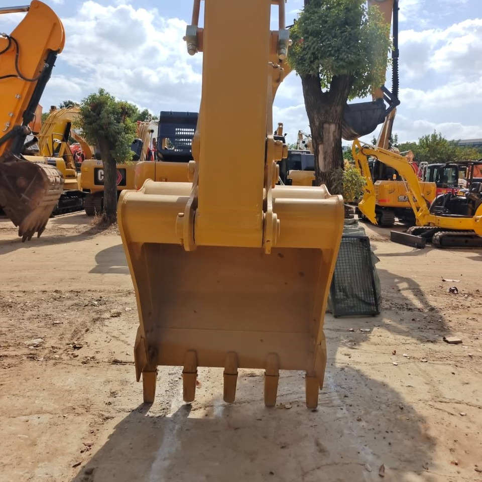 CAT 320D2 - حفار زحاف: صورة 3 CAT 320D2 - حفار زحاف: صورة 3