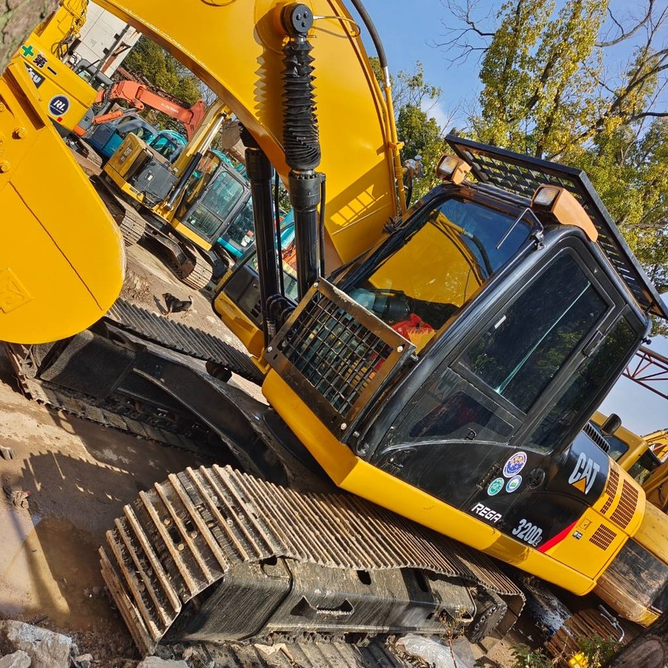 CAT 320D2 - حفار زحاف: صورة 2 CAT 320D2 - حفار زحاف: صورة 2
