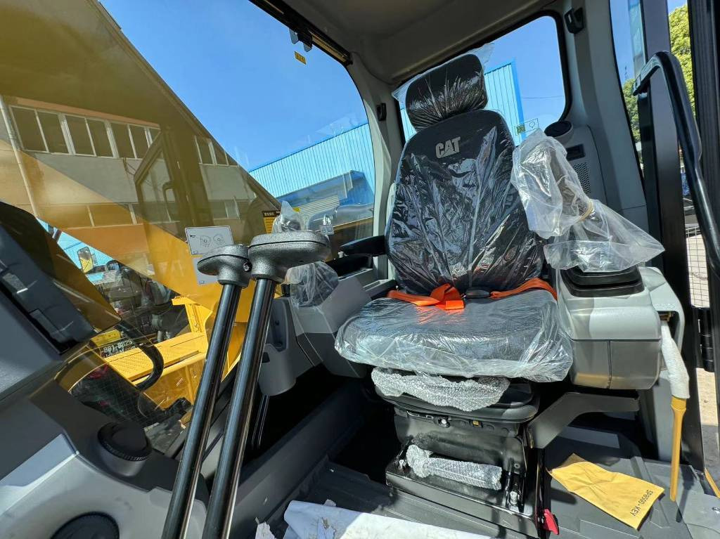 حفار زحاف CAT 320GX: صورة 10