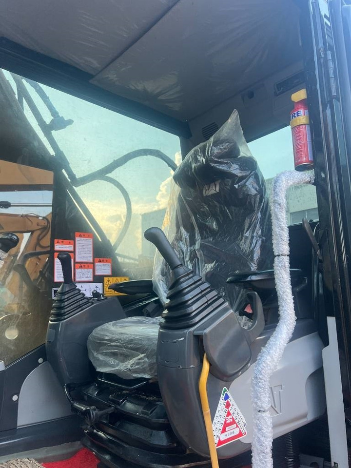 حفار زحاف CAT 324 D: صورة 14 حفار زحاف CAT 324 D: صورة 14