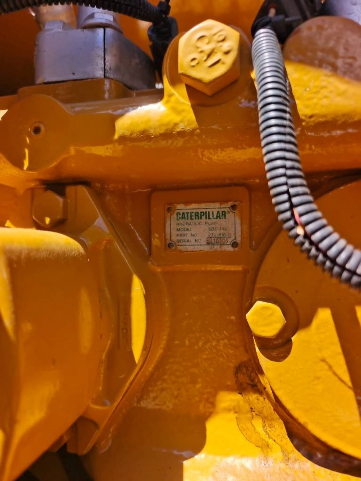 حفار زحاف CAT 324 D: صورة 42 حفار زحاف CAT 324 D: صورة 42