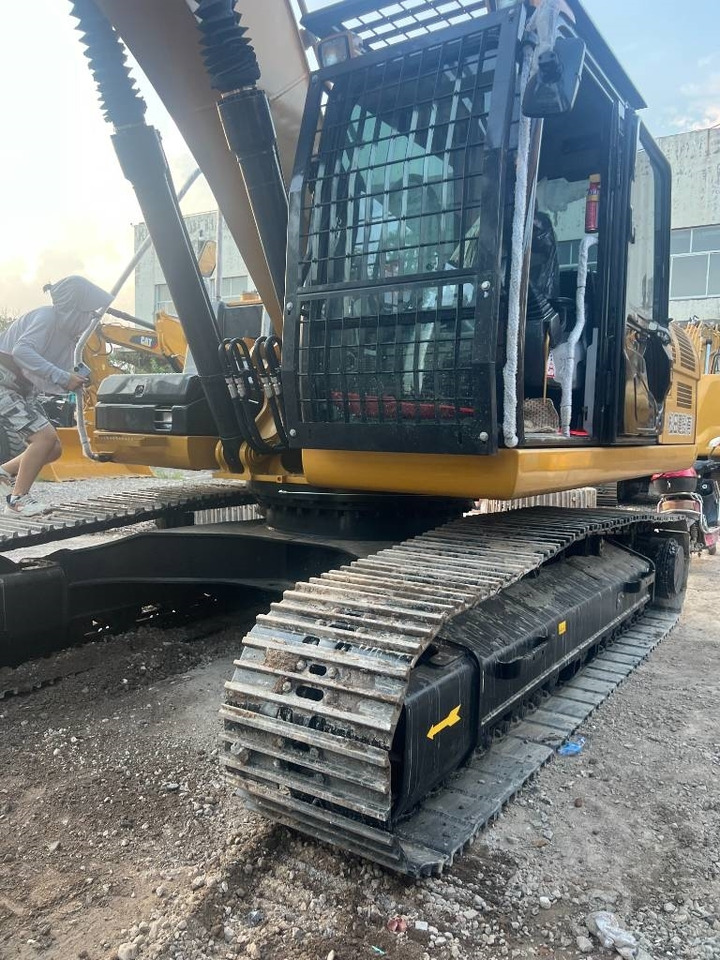 حفار زحاف CAT 324 D: صورة 17 حفار زحاف CAT 324 D: صورة 17