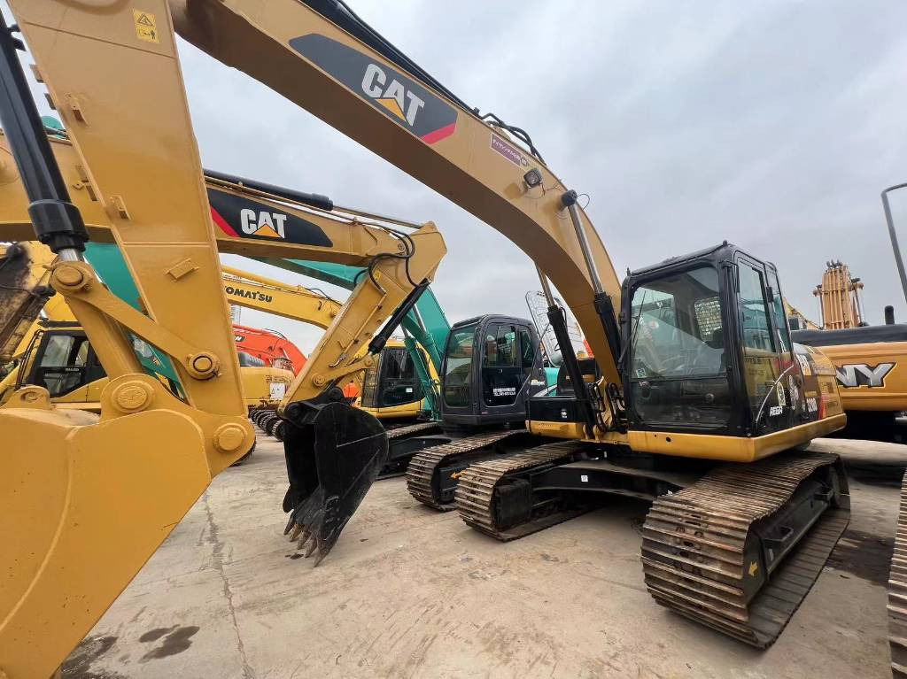CAT 325 B L - حفار زحاف: صورة 5 CAT 325 B L - حفار زحاف: صورة 5
