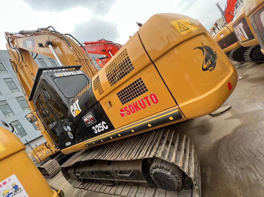 CAT 325 C - حفار زحاف: صورة 1 CAT 325 C - حفار زحاف: صورة 1