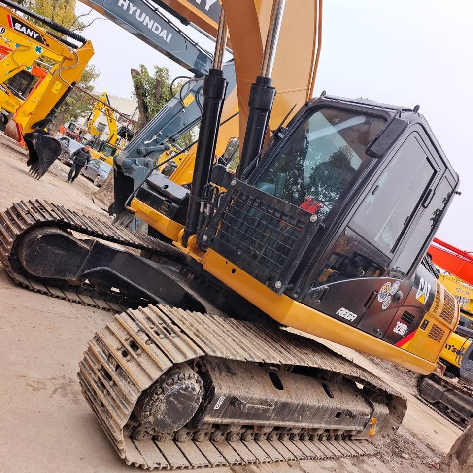 CAT 326D - حفار زحاف: صورة 3 CAT 326D - حفار زحاف: صورة 3