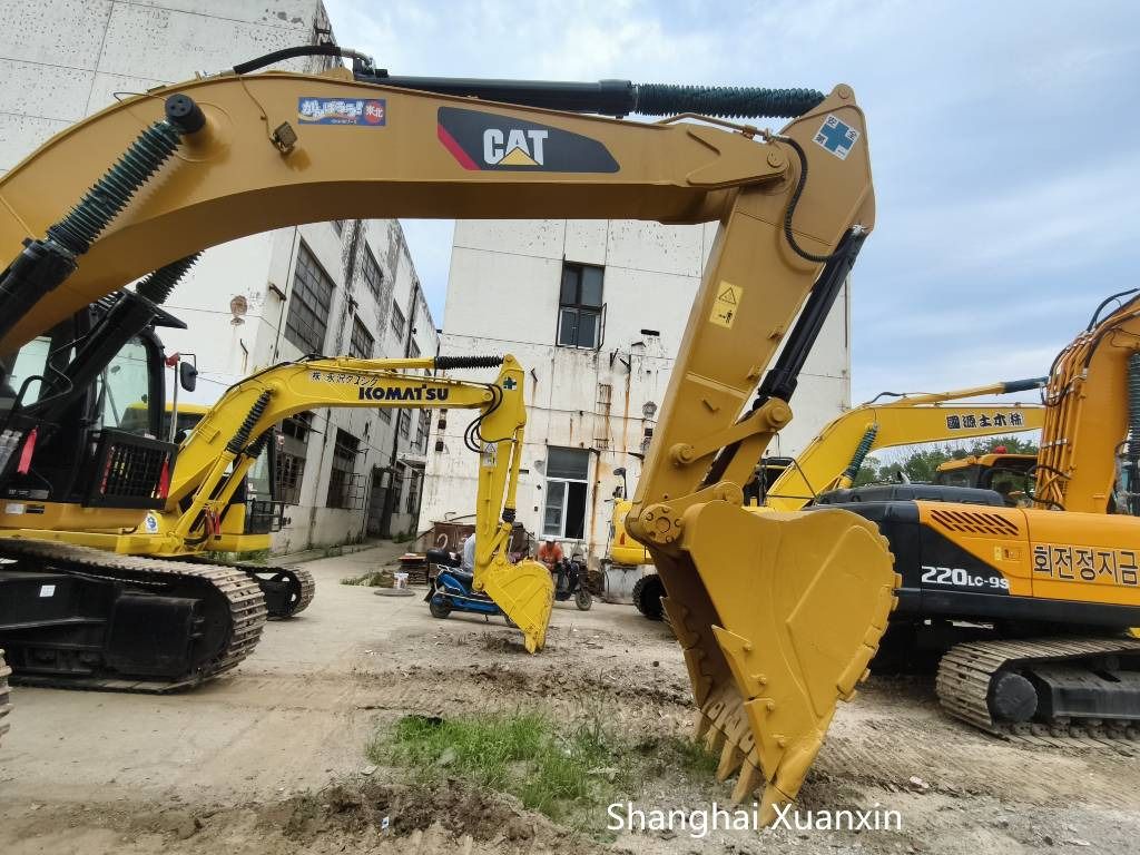 CAT 330 D2 L - حفار زحاف: صورة 2 CAT 330 D2 L - حفار زحاف: صورة 2