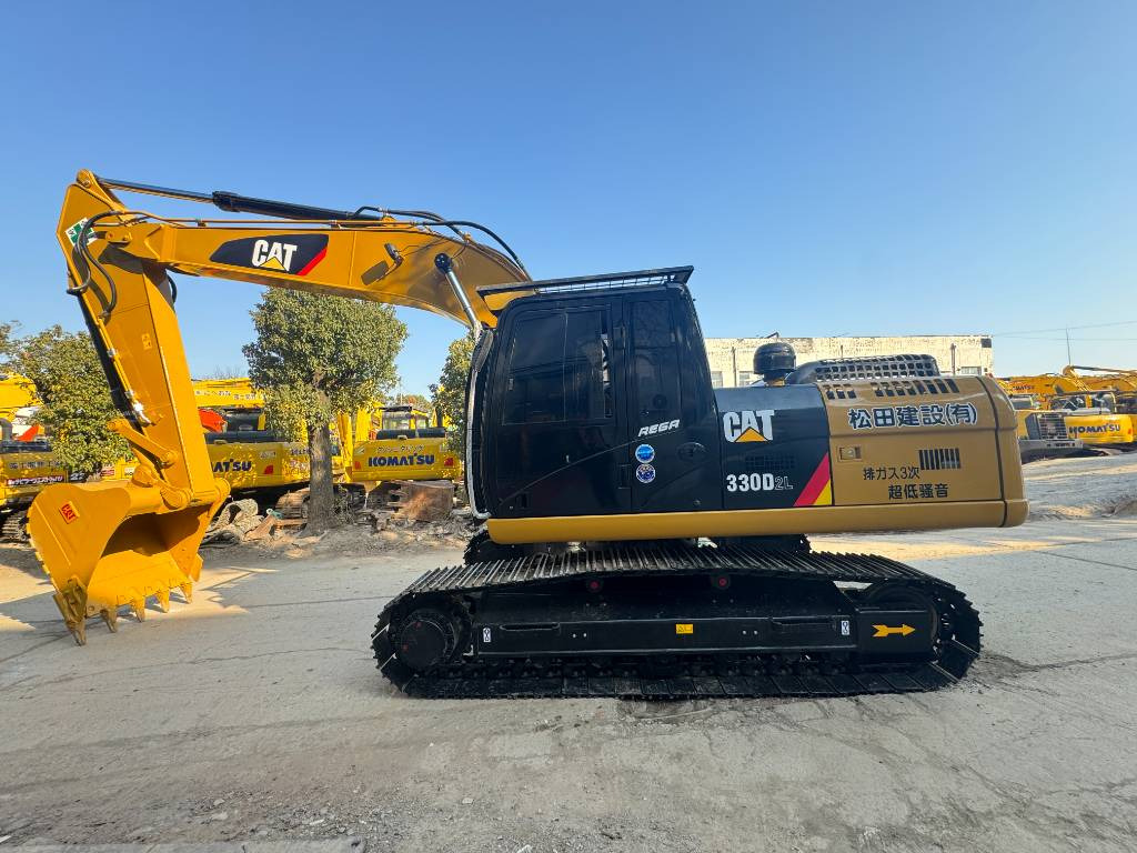 CAT 330D2L - حفار زحاف: صورة 1 CAT 330D2L - حفار زحاف: صورة 1